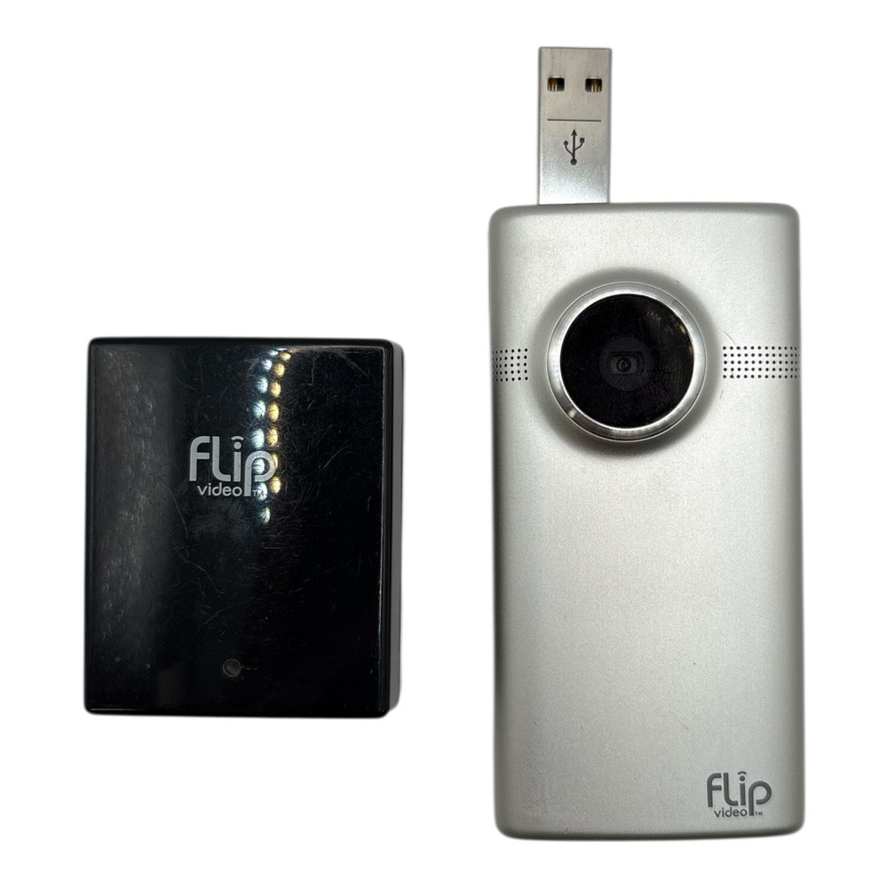 Cisco Flip Mino HD M2120 Flash Media Video Camera Mini Camcorder FOR PARTS